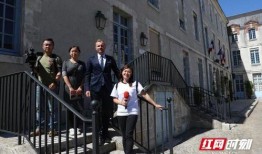 湖州网红吃瓜事件视频,一场网络热议的幕后真相揭秘